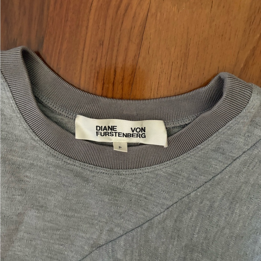 Diane Von Furstenberg Heather Gray Top - Picture 3 of 5